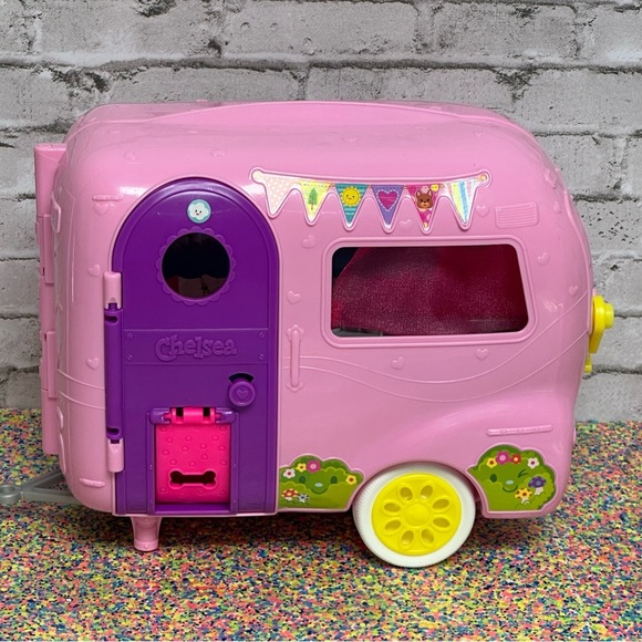 Barbie Club Chelsea Car Camper 2018 Mattel - Picture 1 of 16